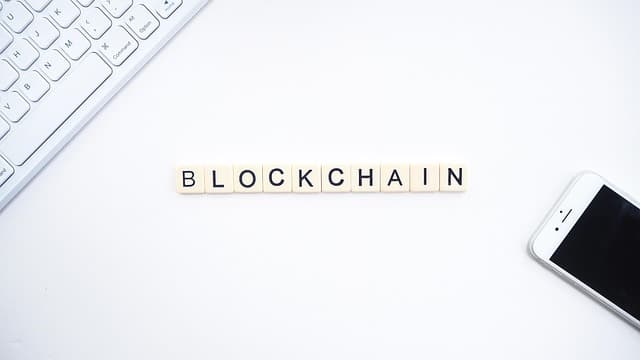 Comment la blockchain transforme l'expertise NFT